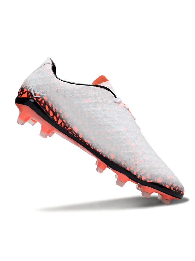 CRAMPONS HYPERVENOM PHANTOM ELITE FG