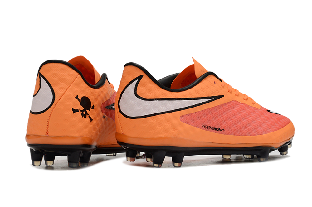 CRAMPONS HYPERVENOM ÉLITE