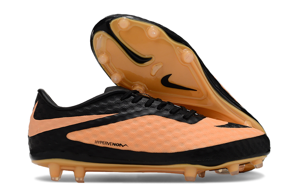 CRAMPONS HYPERVENOM ÉLITE