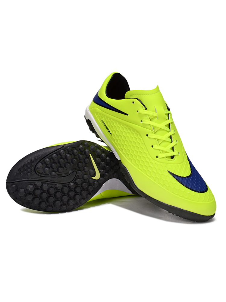 CRAMPONS HYPERVENOM PHANTOM ELITE TF