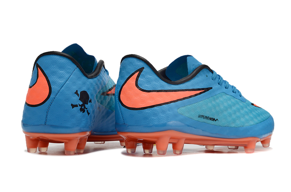 CRAMPONS HYPERVENOM ÉLITE