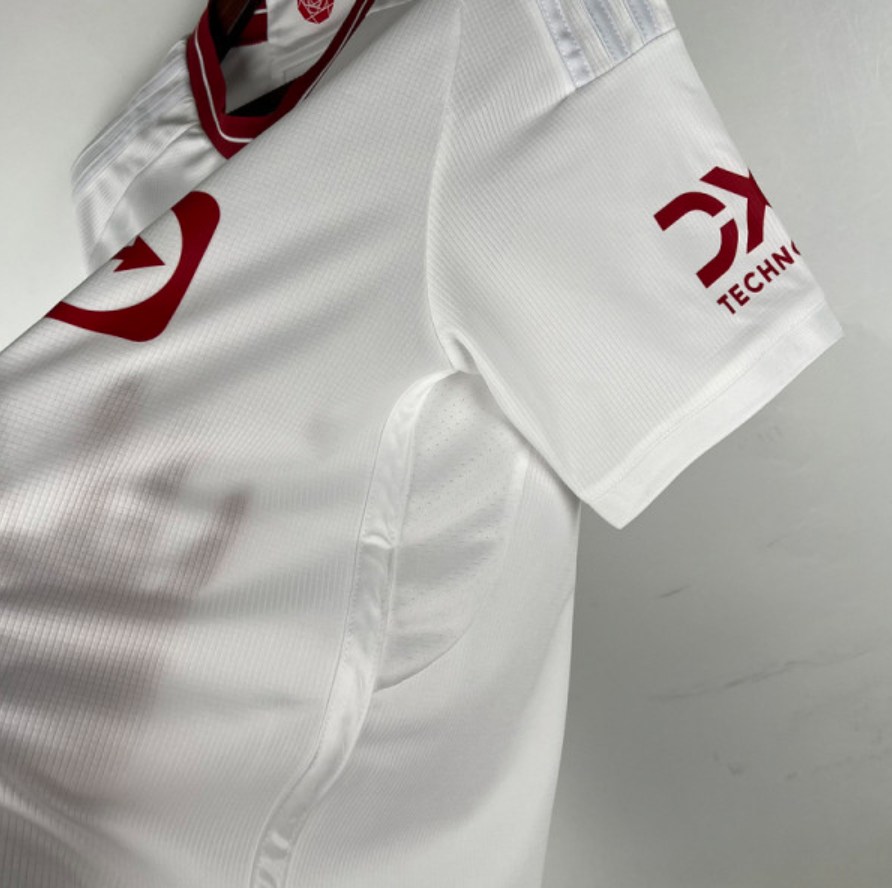 MANCHESTER UNITED 2023/2024 THIRD