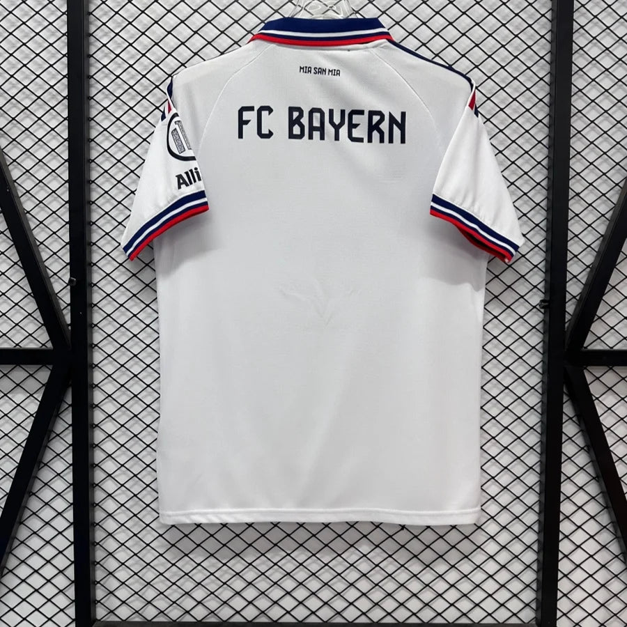BAYERN 26/27 EXTERIEUR