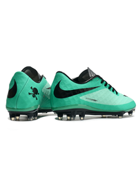 CRAMPONS HYPERVENOM PHANTOM